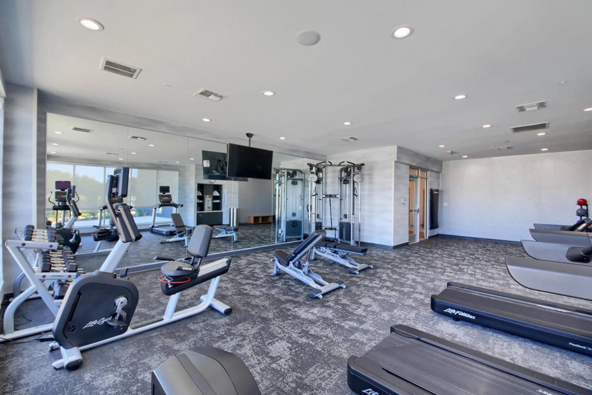 Fairfield Inn & Suites By Marriott Dallas סידר היל מראה חיצוני תמונה